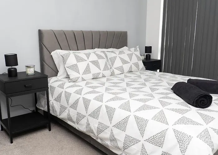 Stunning 2-Bed Retreat - Ao Arena & Victoria Stn